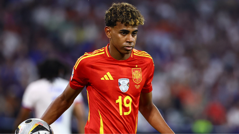 Yamal Türkiye maçında yok