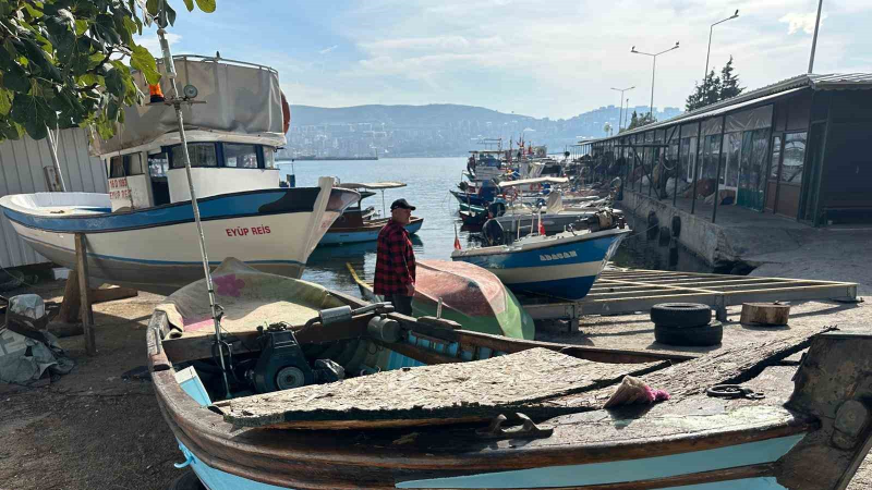 Marmara’da deniz de balıkçılar da balığa hasret