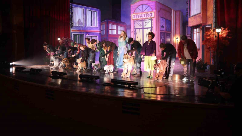 Karagöz Kukla ve Gölge Oyunları’na renkli açılış