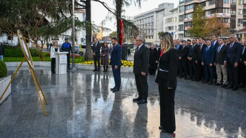 Bursa'da 24 Kasım Öğretmenler Günü kutlandı