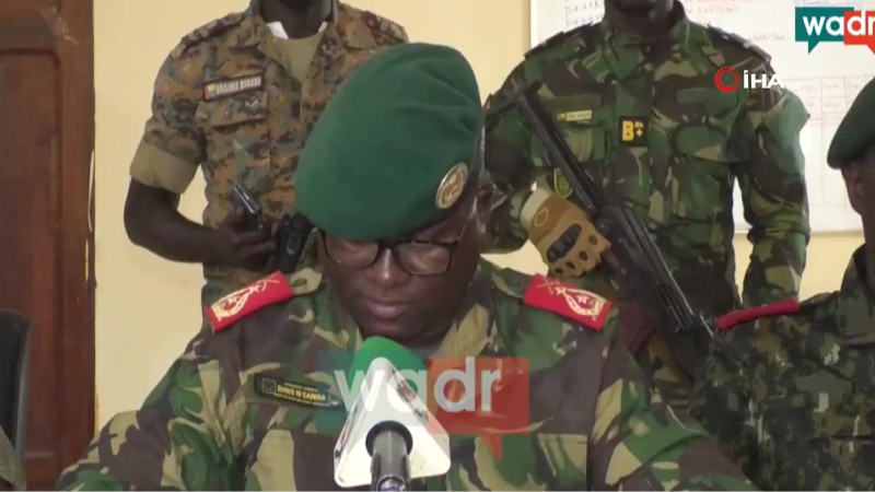 Gine-Bissau'da ordu yönetime el koydu