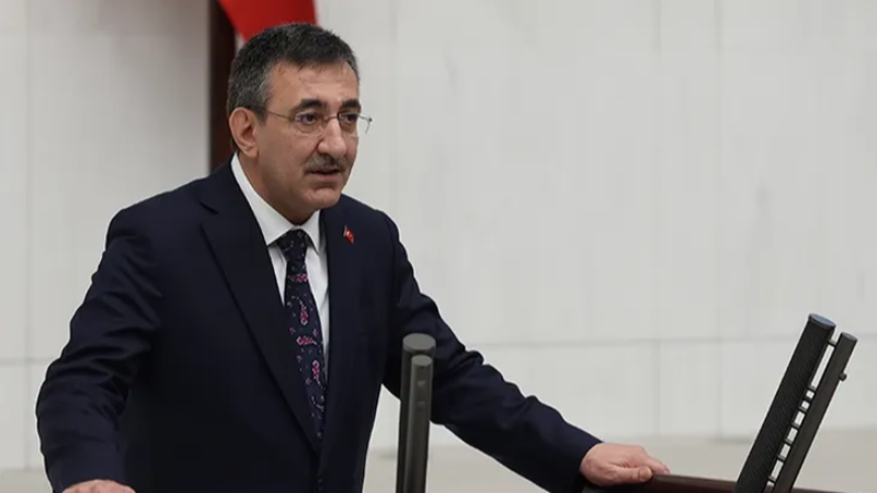 Cumhurbaşkanı Yardımcısı Cevdet Yılmaz'dan istikrar vurgusu