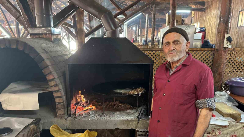 Bin yıllık yemek kültürünü 400 yıllık hana taşıdılar