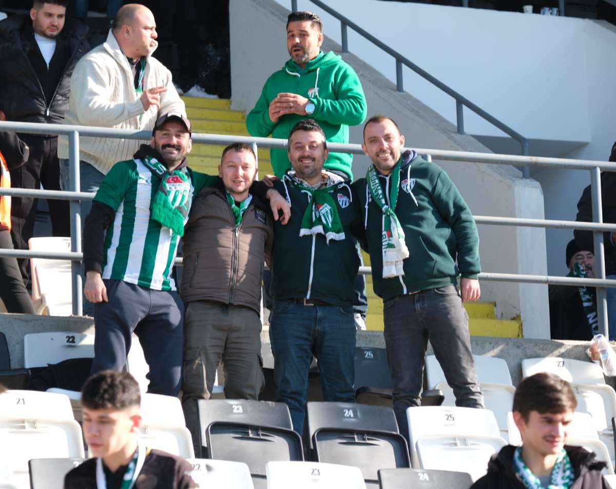 (FOTO GALERİ) Bursaspor'un Somaspor Deplasmanından Taraftar Fotoğrafları