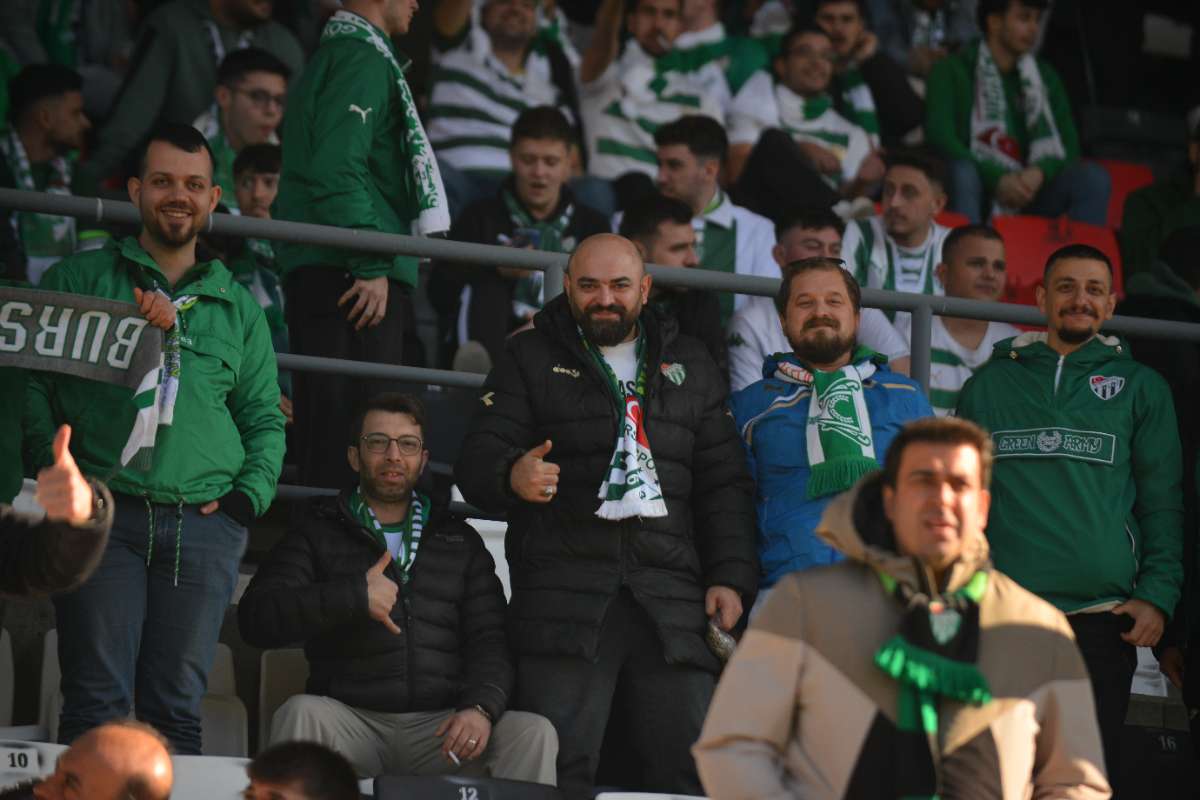 (FOTO GALERİ) Bursaspor'un Somaspor Deplasmanından Taraftar Fotoğrafları