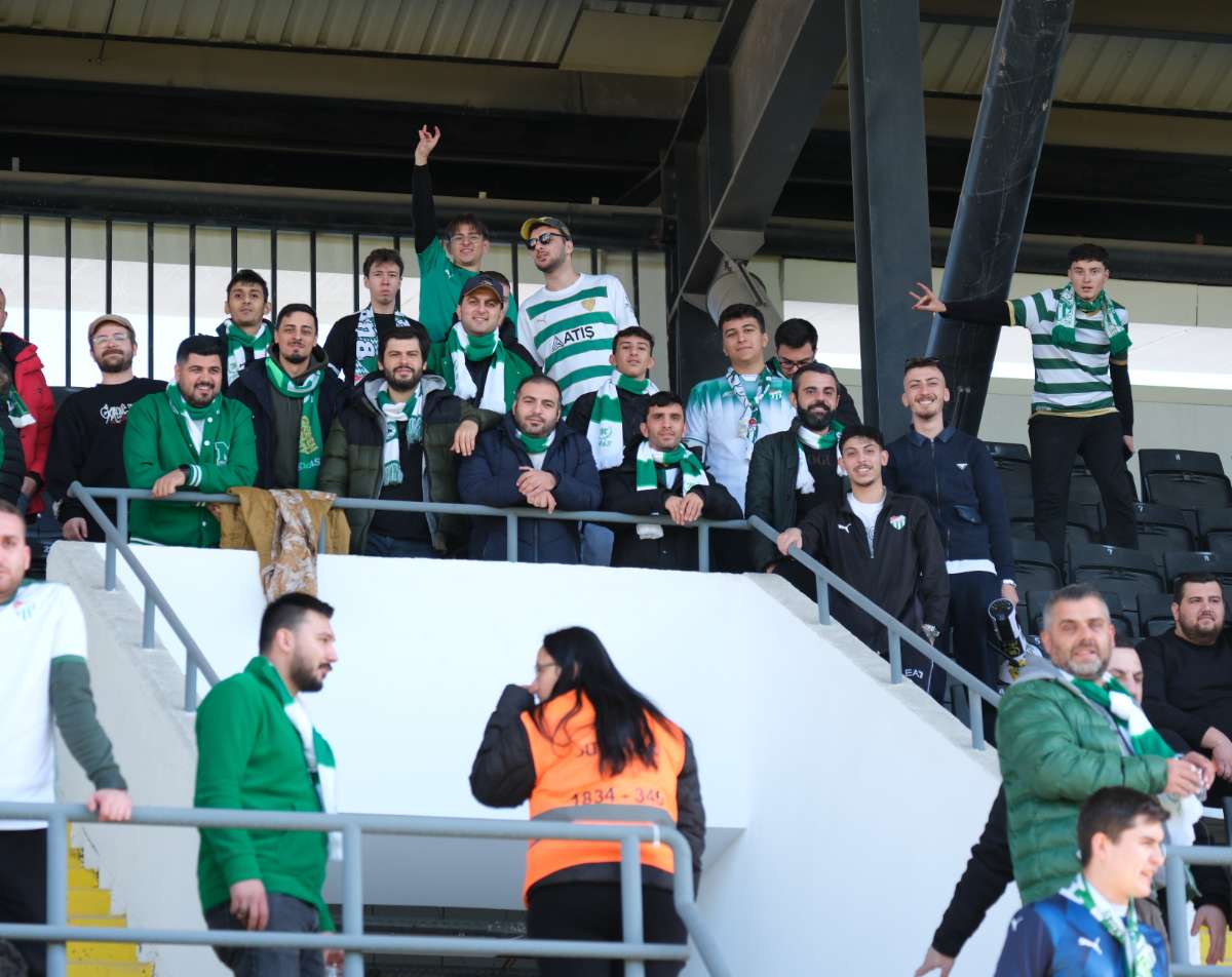 (FOTO GALERİ) Bursaspor'un Somaspor Deplasmanından Taraftar Fotoğrafları