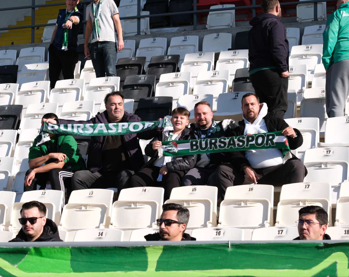 (FOTO GALERİ) Bursaspor'un Somaspor Deplasmanından Taraftar Fotoğrafları