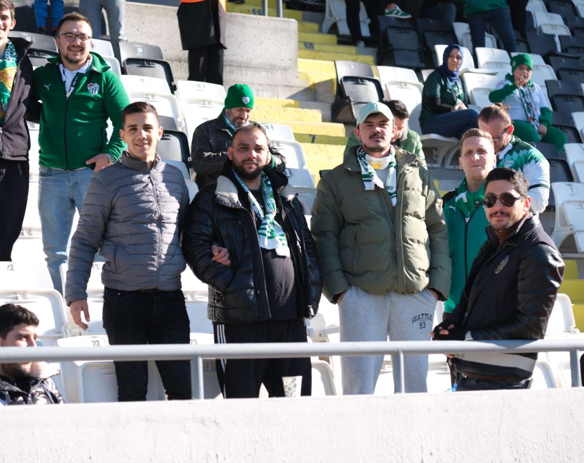 (FOTO GALERİ) Bursaspor'un Somaspor Deplasmanından Taraftar Fotoğrafları