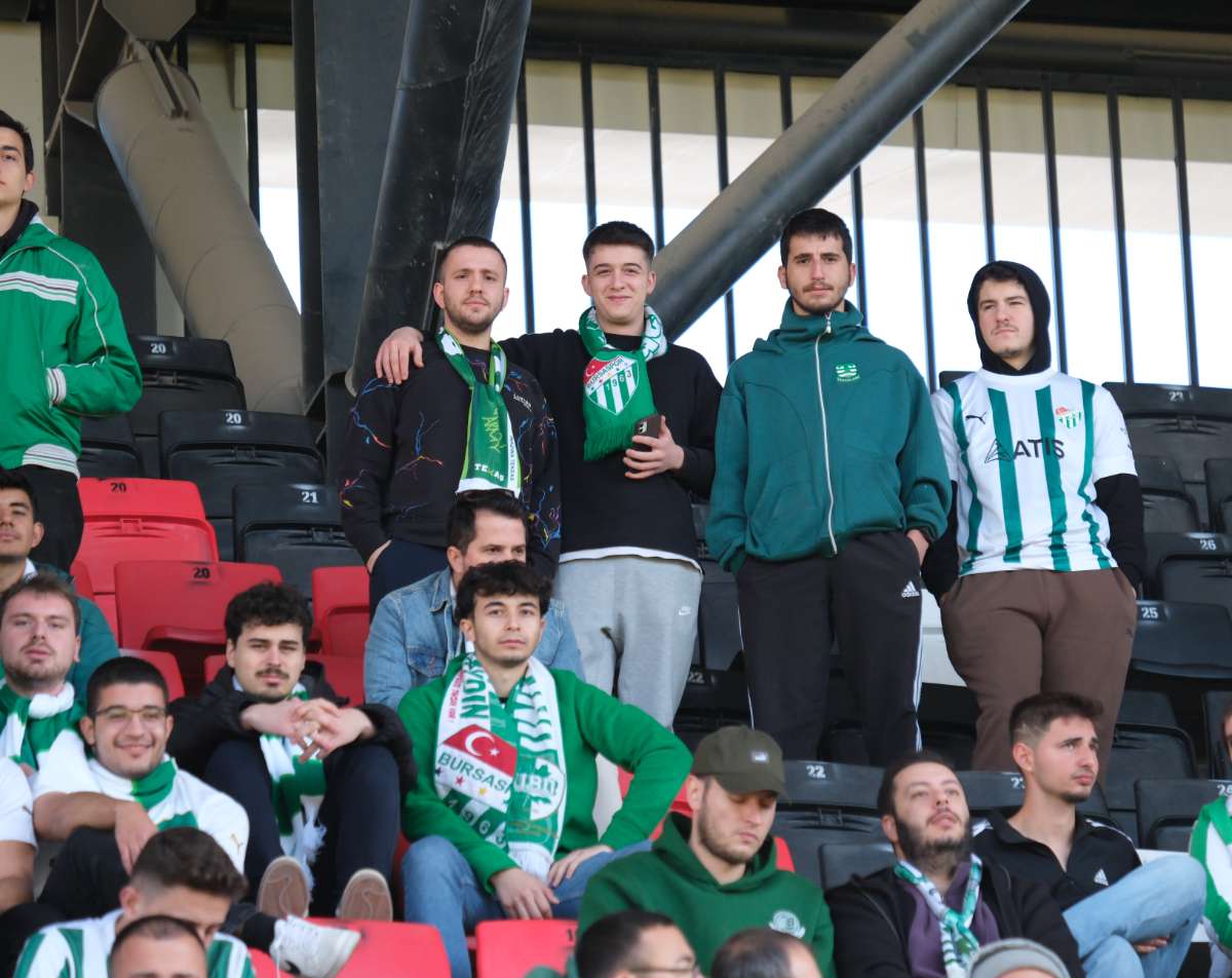 (FOTO GALERİ) Bursaspor'un Somaspor Deplasmanından Taraftar Fotoğrafları