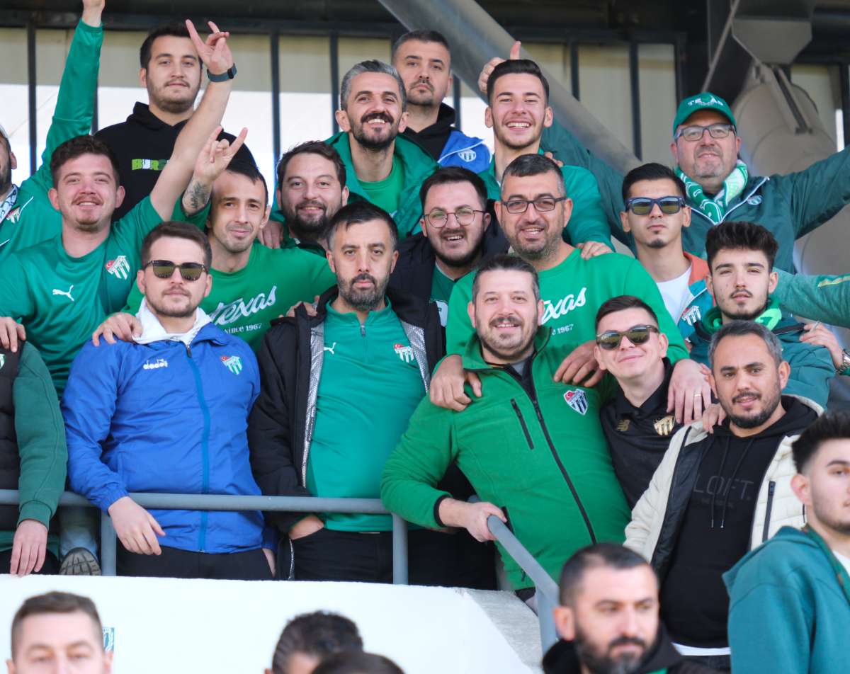 (FOTO GALERİ) Bursaspor'un Somaspor Deplasmanından Taraftar Fotoğrafları