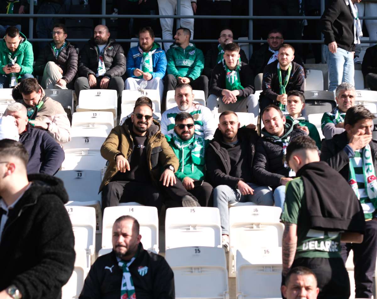 (FOTO GALERİ) Bursaspor'un Somaspor Deplasmanından Taraftar Fotoğrafları