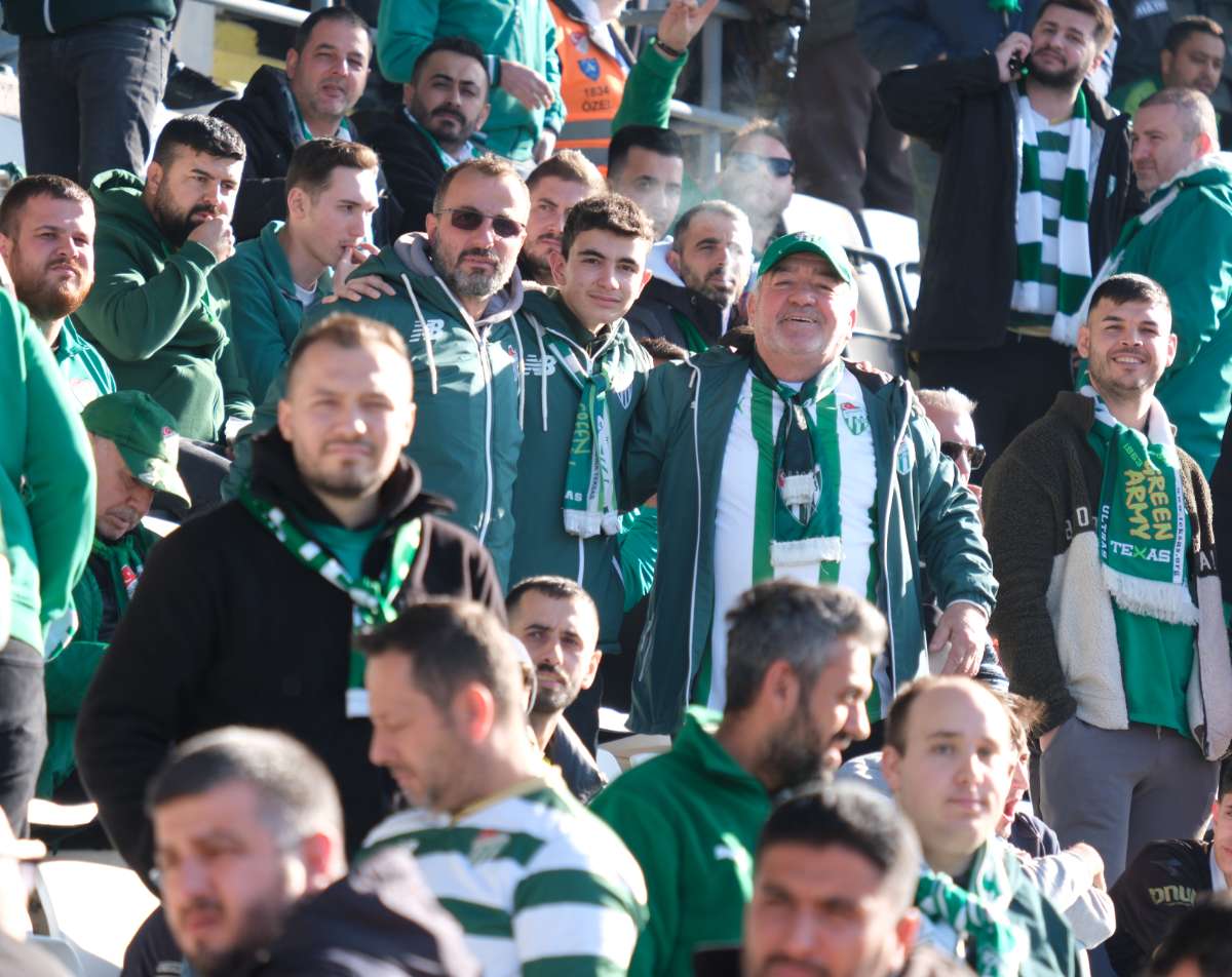 (FOTO GALERİ) Bursaspor'un Somaspor Deplasmanından Taraftar Fotoğrafları