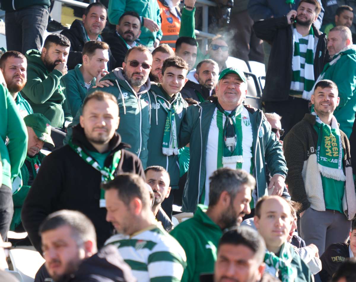 (FOTO GALERİ) Bursaspor'un Somaspor Deplasmanından Taraftar Fotoğrafları