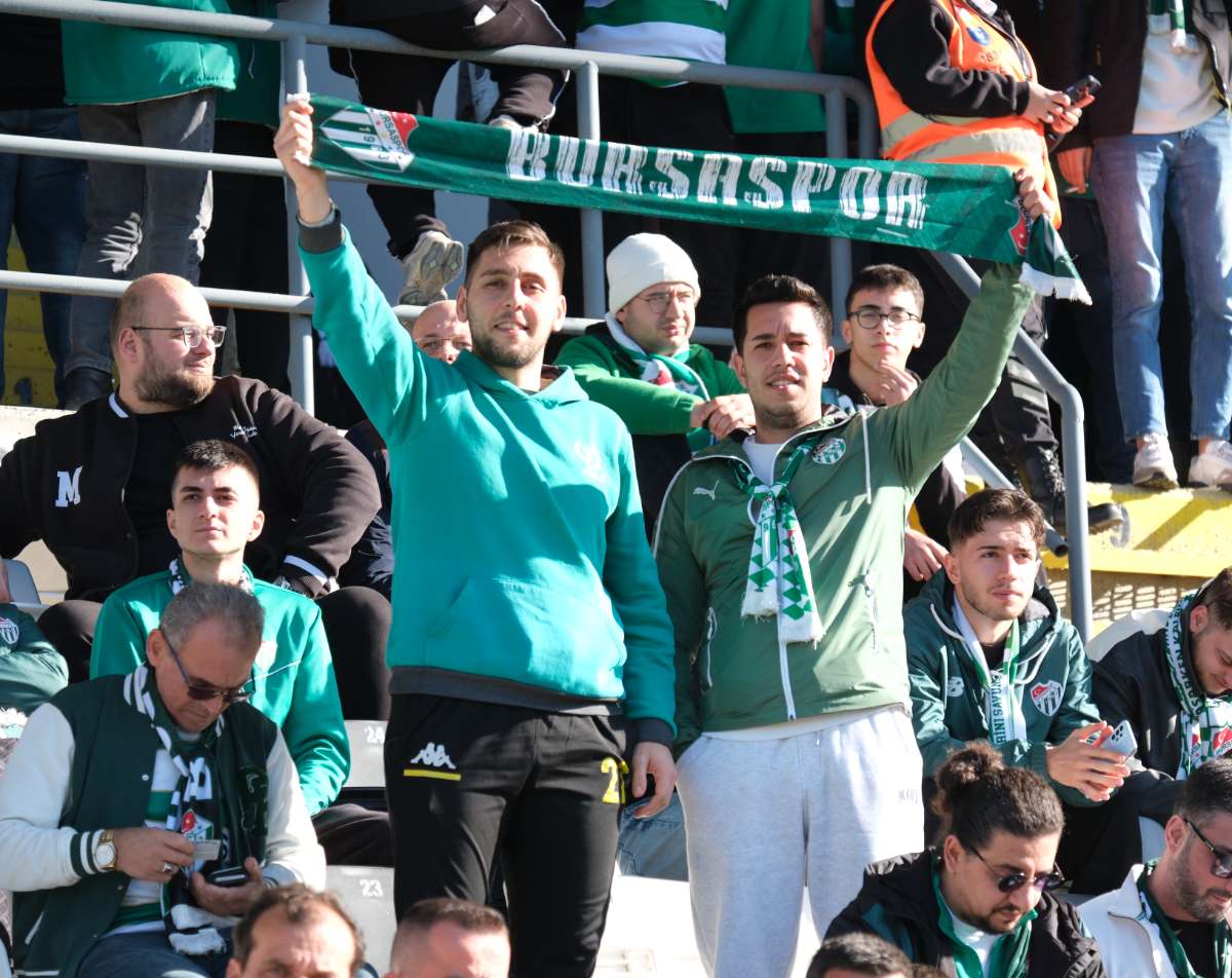 (FOTO GALERİ) Bursaspor'un Somaspor Deplasmanından Taraftar Fotoğrafları