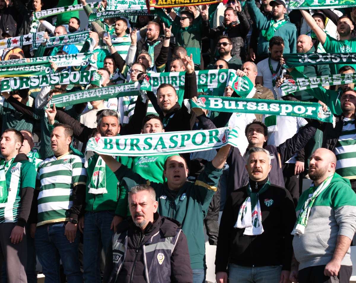 (FOTO GALERİ) Bursaspor'un Somaspor Deplasmanından Taraftar Fotoğrafları