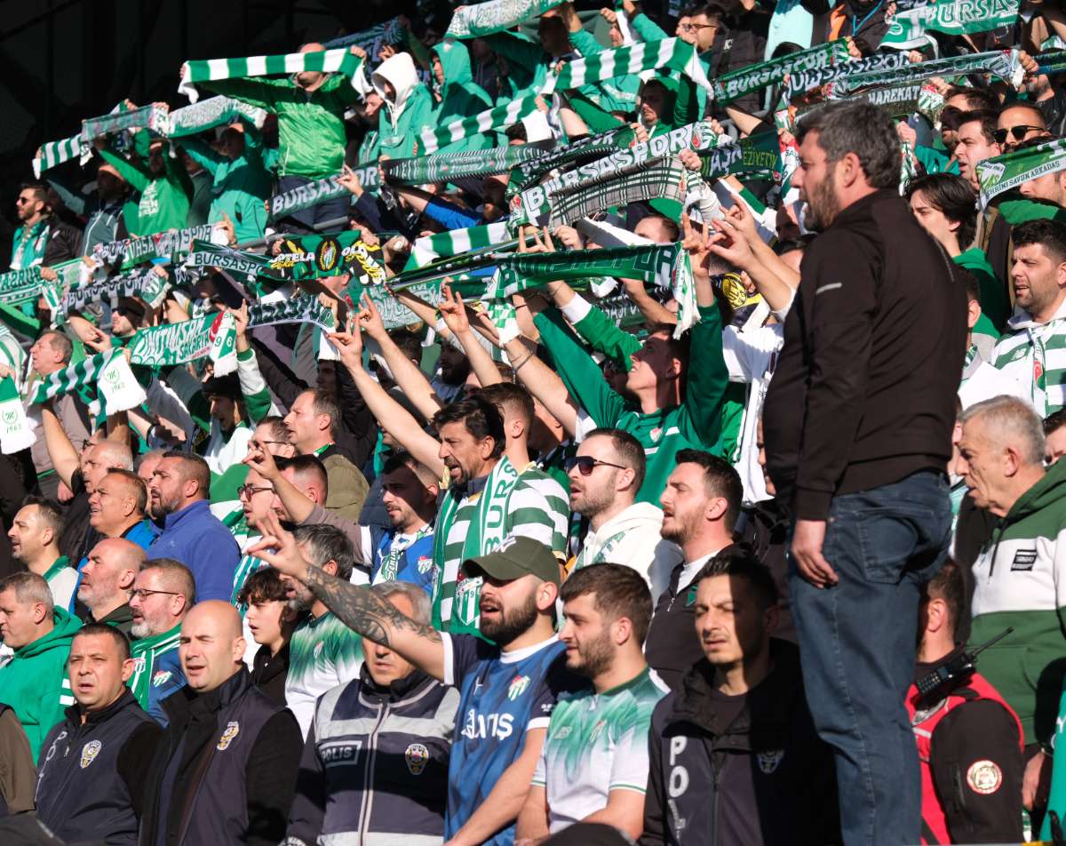 (FOTO GALERİ) Bursaspor'un Somaspor Deplasmanından Taraftar Fotoğrafları