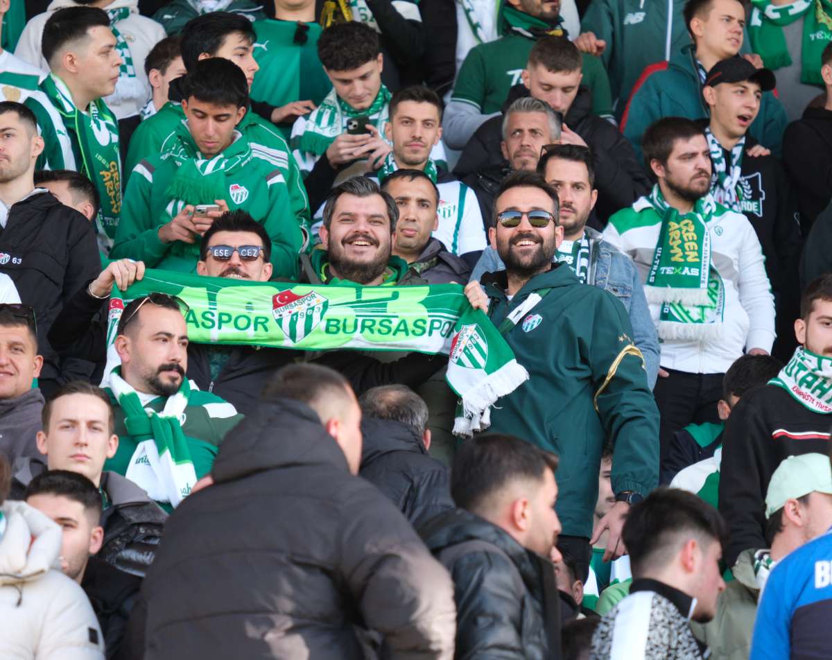 (FOTO GALERİ) Bursaspor'un Somaspor Deplasmanından Taraftar Fotoğrafları