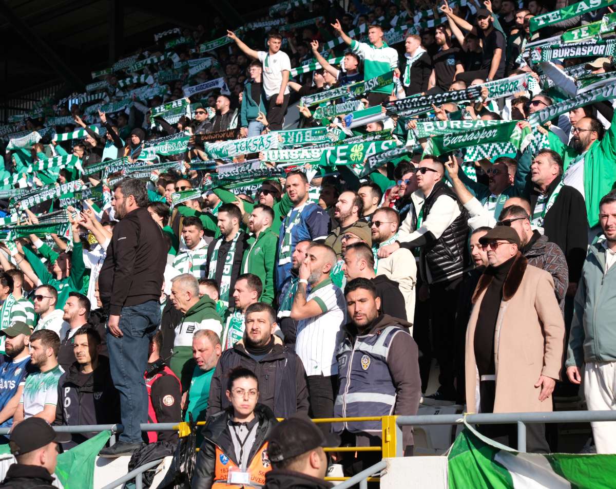 (FOTO GALERİ) Bursaspor'un Somaspor Deplasmanından Taraftar Fotoğrafları