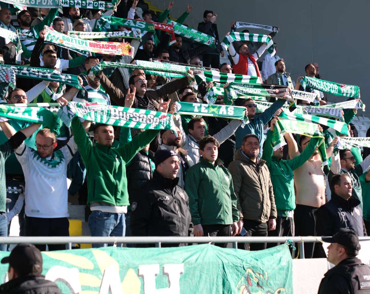 (FOTO GALERİ) Bursaspor'un Somaspor Deplasmanından Taraftar Fotoğrafları