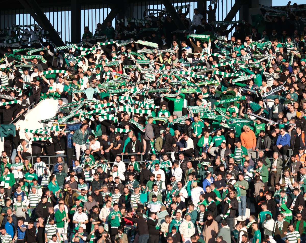 (FOTO GALERİ) Bursaspor'un Somaspor Deplasmanından Taraftar Fotoğrafları