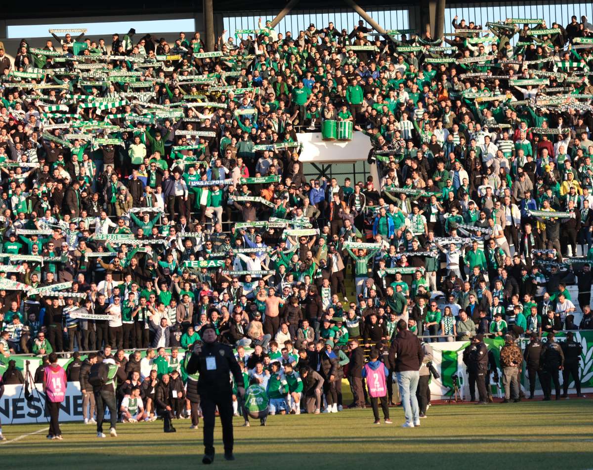 (FOTO GALERİ) Bursaspor'un Somaspor Deplasmanından Taraftar Fotoğrafları