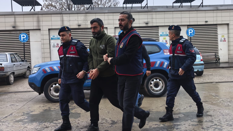 16 suçtan aranan şahıs bağ evinde yakalandı