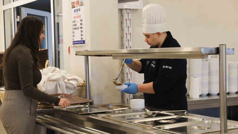 Büyükşehirde engeller sevgiyle aşılıyor