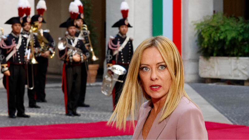 Meloni: "Bu sene zordu ama endişelenmeyin, 2026 daha da zor olacak"