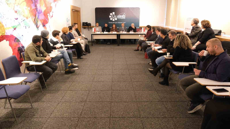 Teknoloji Sahnesi’nde akıllı şehircilik konuşuldu