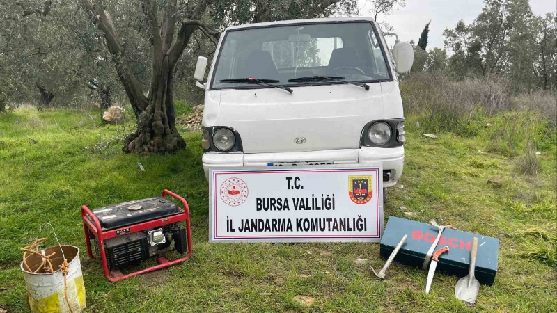 İznik’te kazı yapan 2 kişi yakalandı