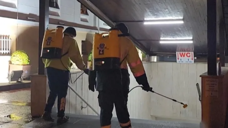 Büyükşehir hem mücadeleyi, hem de ulaşımı aksatmıyor