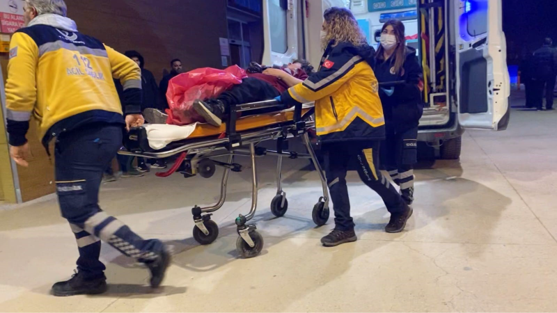 Tekel bayisine silahlı saldırı: 2 yaralı