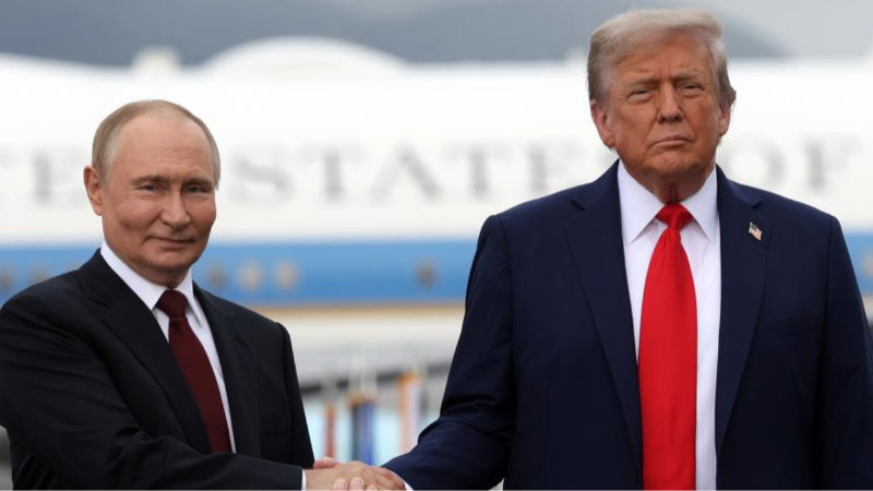 Putin ve Trump, telefonda görüştü